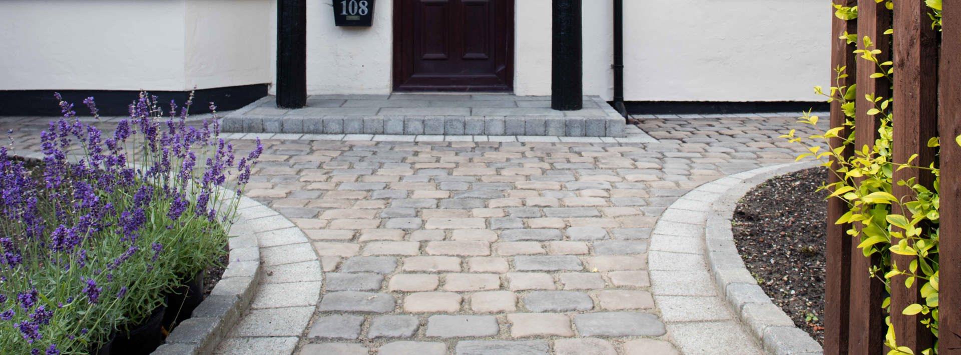Low-Maintenance Front Garden Ideas Hero Image