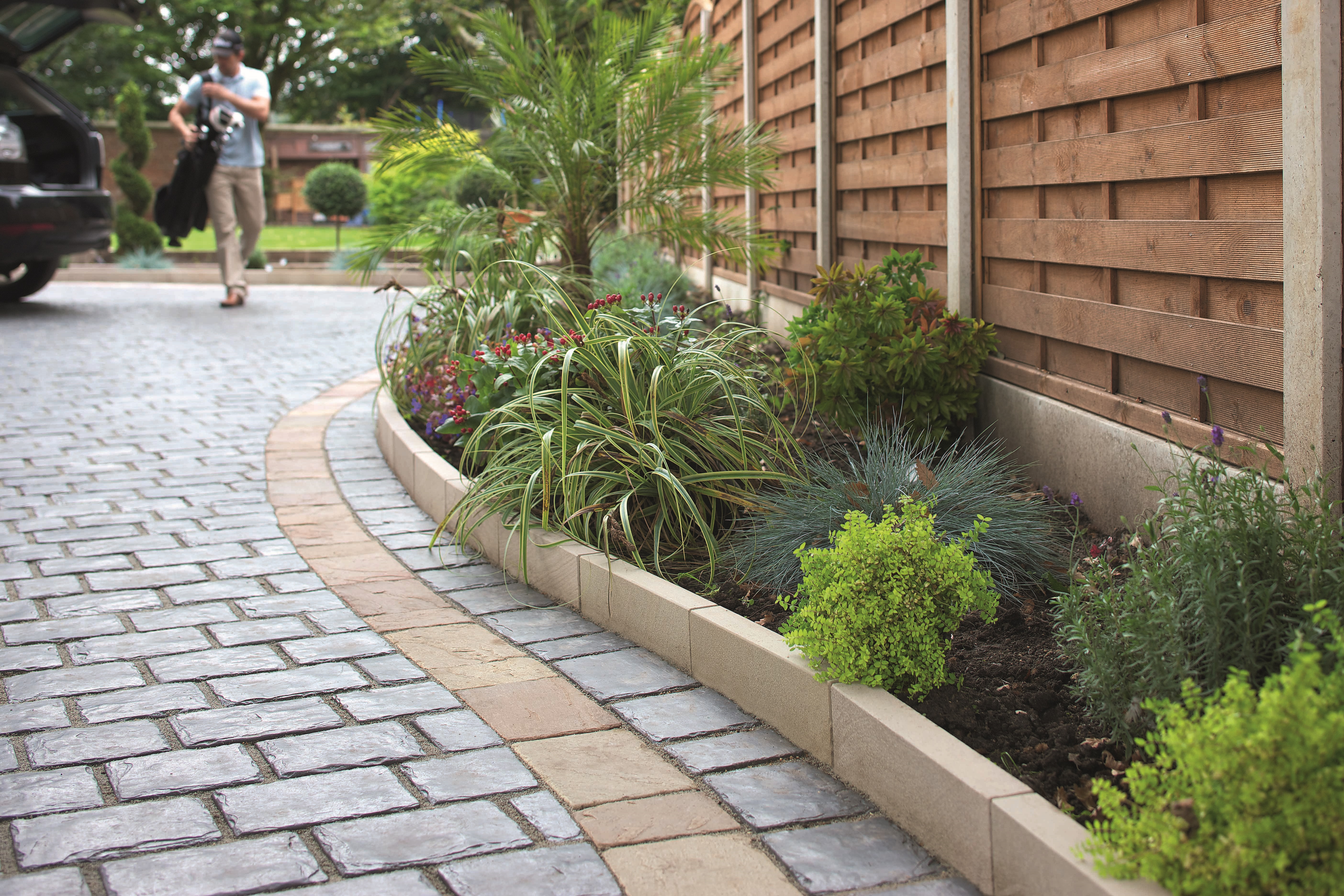 Sawn Versuro garden edging